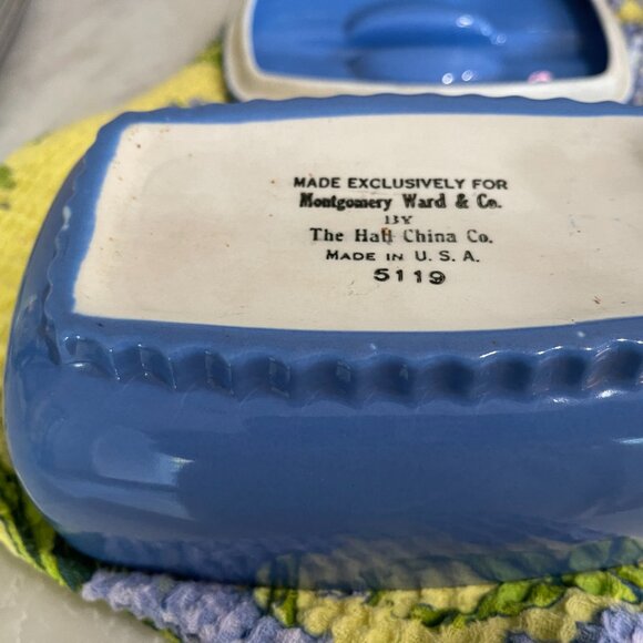 1940s Hall Refrigerator Dish in Striking Periwinkle Blue - Picture 9 of 16